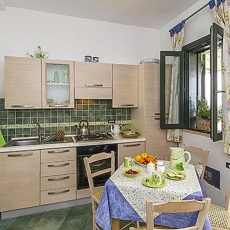 Holiday home Beautiful In Siracusa With House Sea View